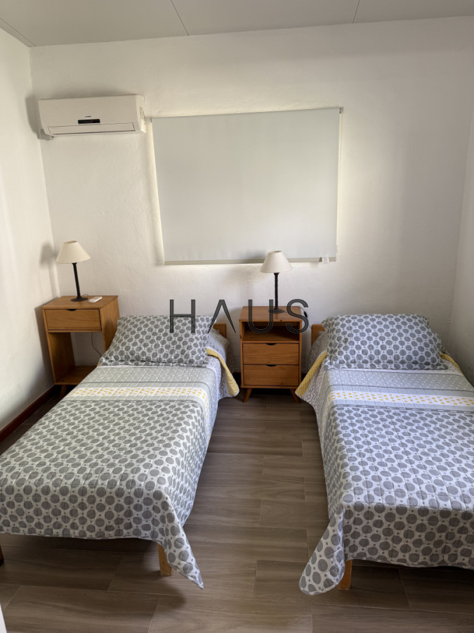 Casa ID.916 - Hermosa casa en alquiler con piscina, Pinares