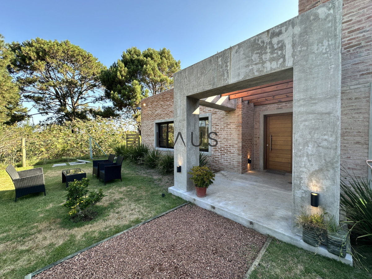 Casa ID.597 - Hermosa casa ideal para vivir todo el año en Club del Lago - Tío Tom