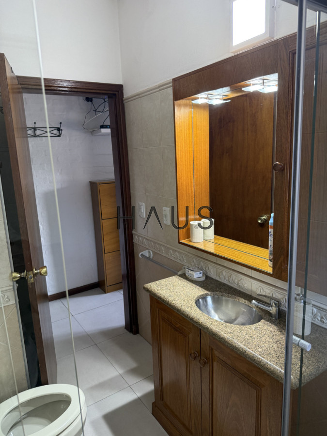 Casa ID.916 - Hermosa casa en alquiler con piscina, Pinares