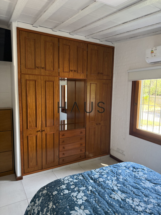 Casa ID.916 - Hermosa casa en alquiler con piscina, Pinares