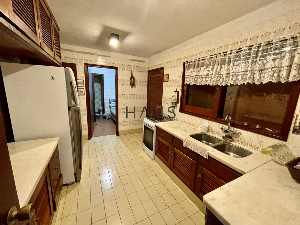 Casa ID.742 - Oportunidad en San Rafael, chalet tradicional con 1566 m2 de terreno