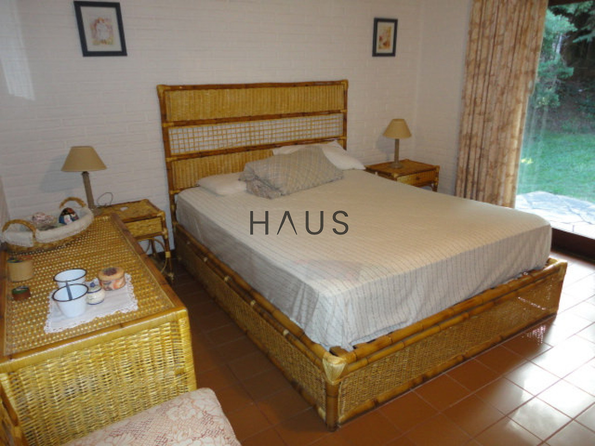 Casa ID.742 - Oportunidad en San Rafael, chalet tradicional con 1566 m2 de terreno