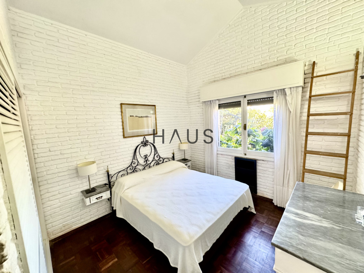 Casa ID.594 - Excelente ubicacion a 100 metros de la playa con vista al mar