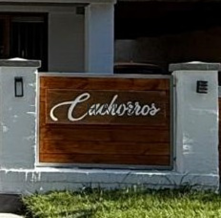 Casa ID.916 - Hermosa casa en alquiler con piscina, Pinares