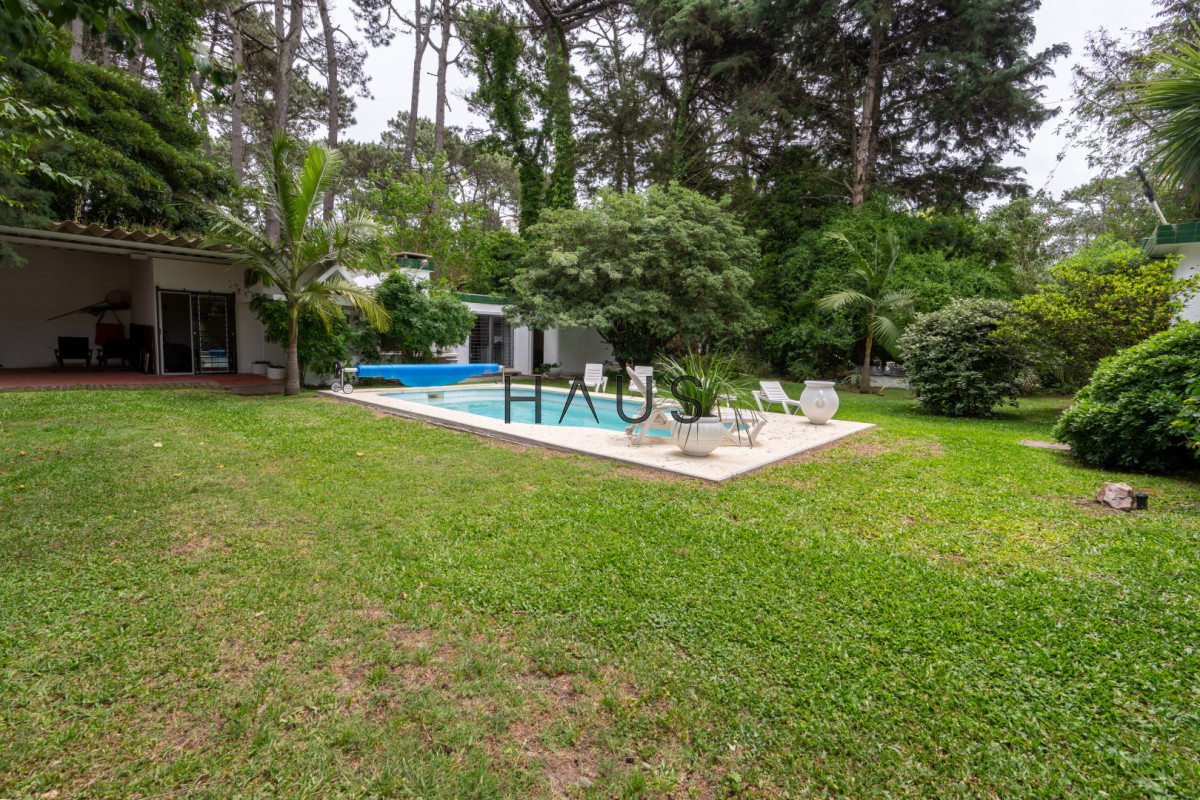 Casa ID.593 - Amplia casa en alquiler en zona Cantegril