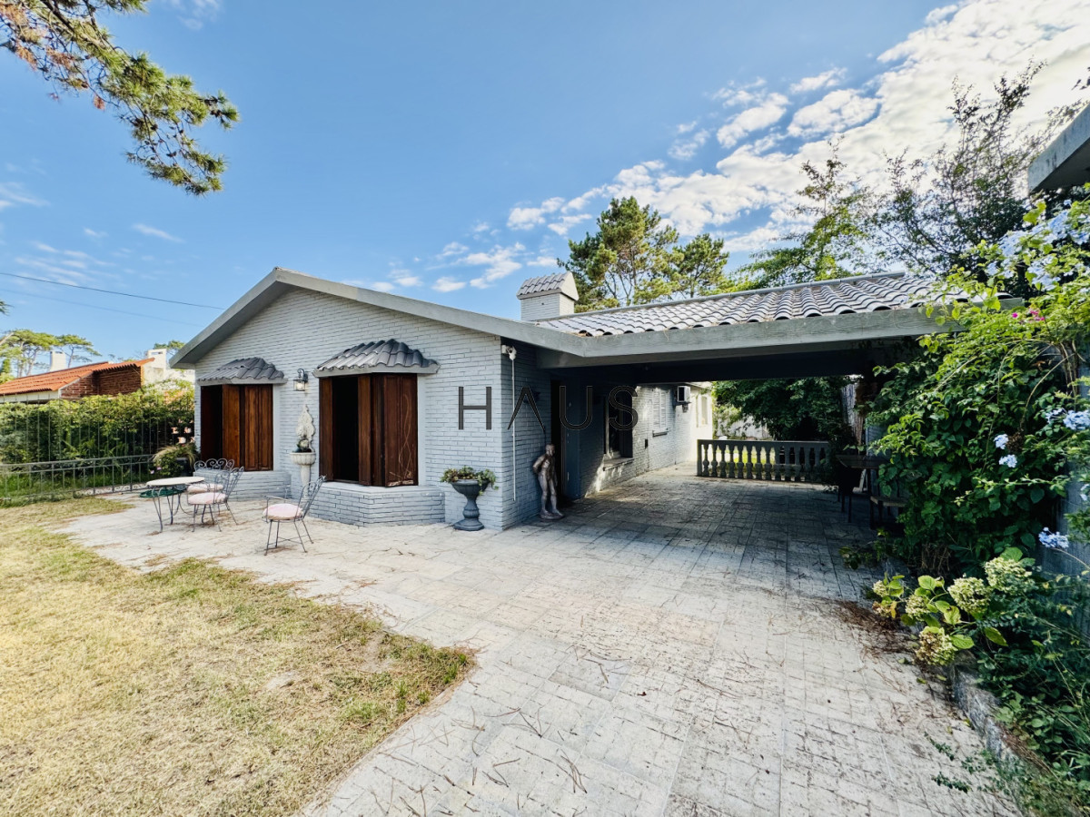 Casa ID.624 - Casa de 4 dormitorios en Playa Mansa