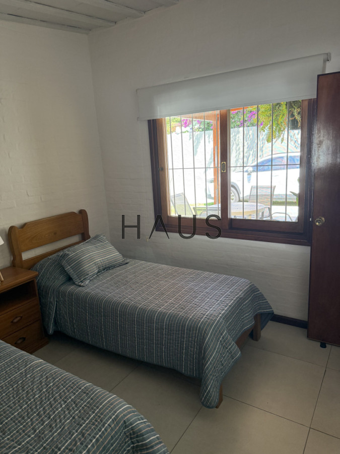 Casa ID.916 - Hermosa casa en alquiler con piscina, Pinares