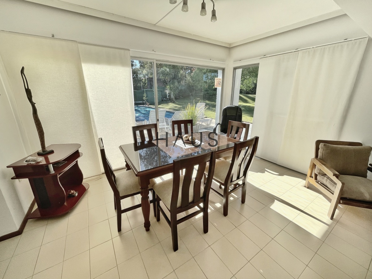 Casa ID.743 - Casa 3 dormitorios con piscina en Rincon del Indio, Punta del Este.