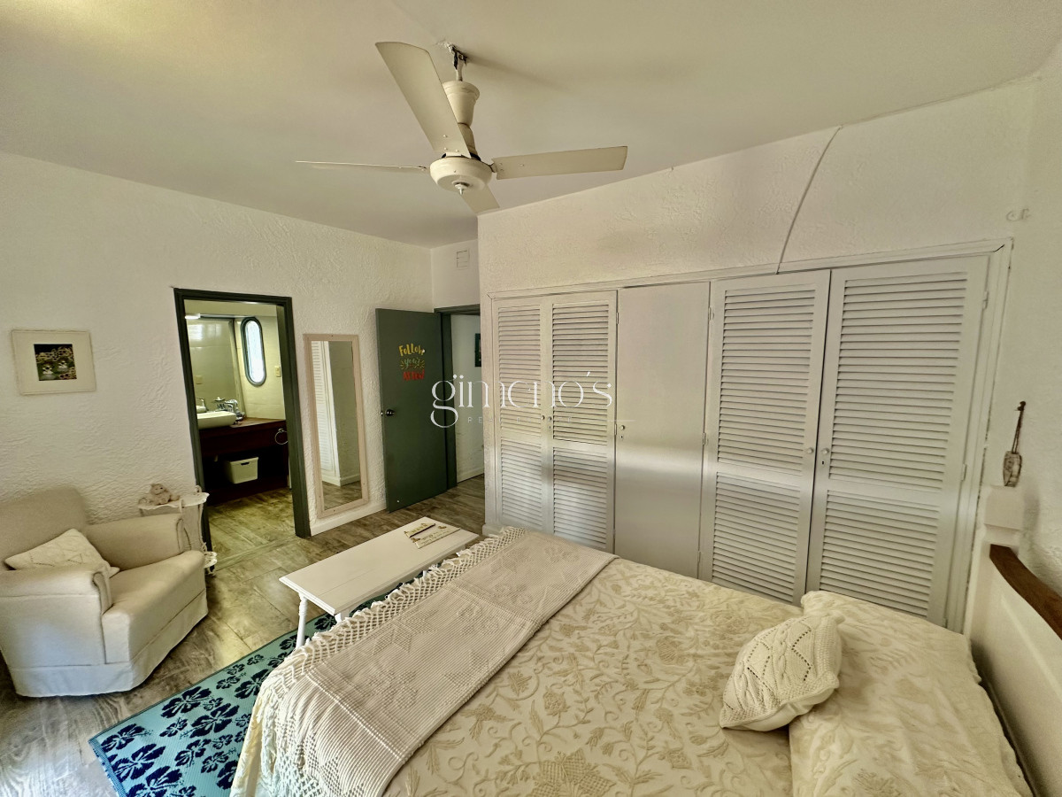 Casa ID.354 - Alquiler de Casa 4 Dormitorios en zona Cantegril - Punta del Este 