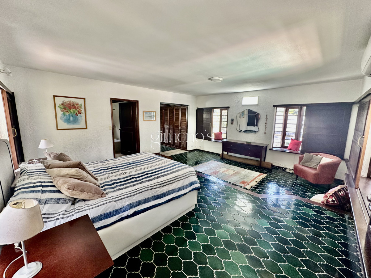 Casa ID.354 - Alquiler de Casa 4 Dormitorios en zona Cantegril - Punta del Este 