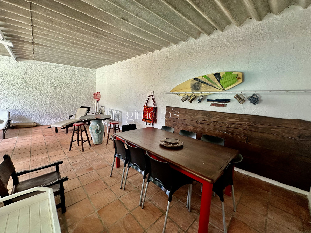 Casa ID.354 - Alquiler de Casa 4 Dormitorios en zona Cantegril - Punta del Este 