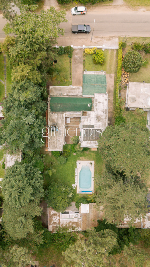 Casa ID.354 - Alquiler de Casa 4 Dormitorios en zona Cantegril - Punta del Este 