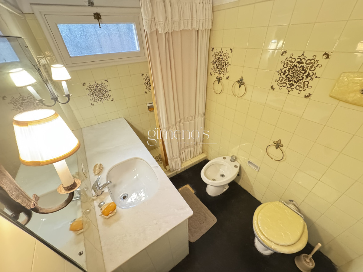 Casa ID.325 - Chalet tradicional en excelente ubicación, ideal para vivir todo el año