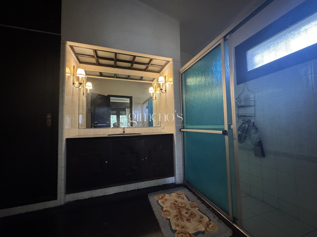 Casa ID.325 - Chalet tradicional en excelente ubicación, ideal para vivir todo el año