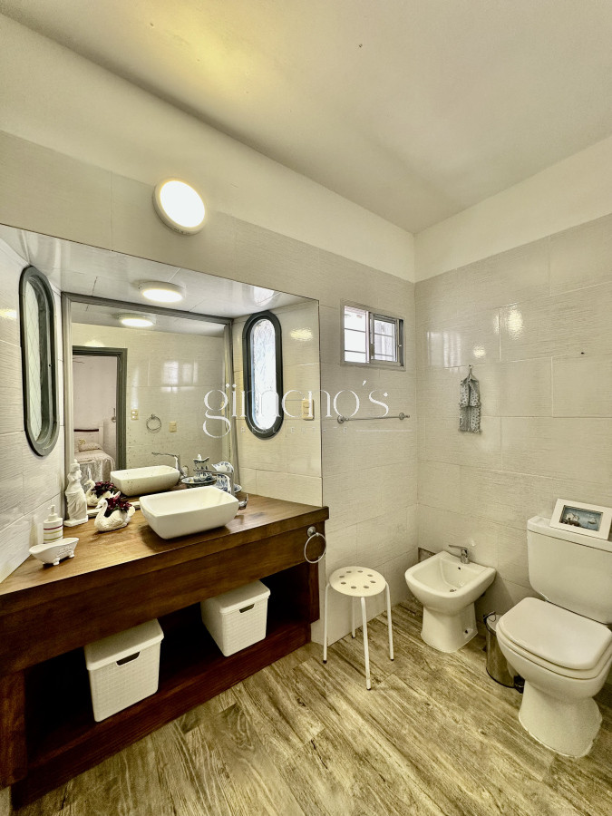 Casa ID.354 - Alquiler de Casa 4 Dormitorios en zona Cantegril - Punta del Este 