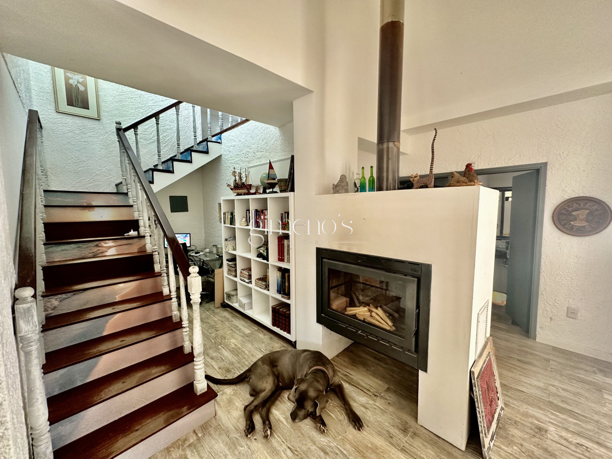 Casa ID.354 - Alquiler de Casa 4 Dormitorios en zona Cantegril - Punta del Este 