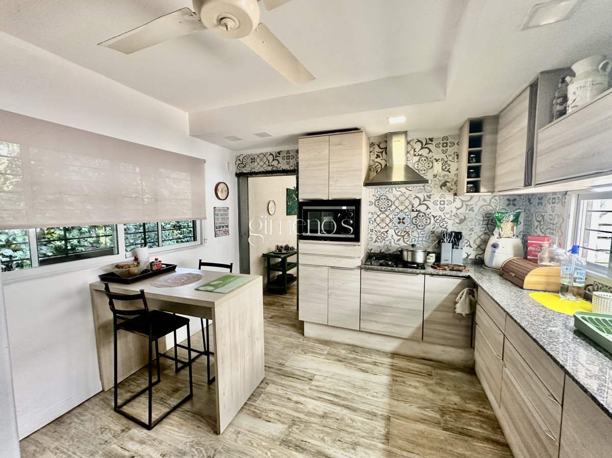 Casa ID.354 - Alquiler de Casa 4 Dormitorios en zona Cantegril - Punta del Este 