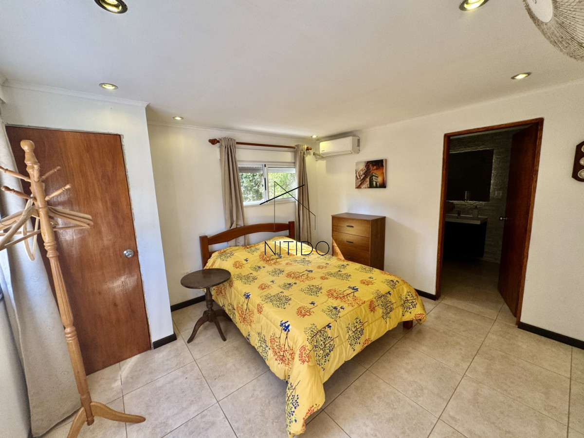 Casa ID.595 - Casa en venta playa mansa Punta del Este