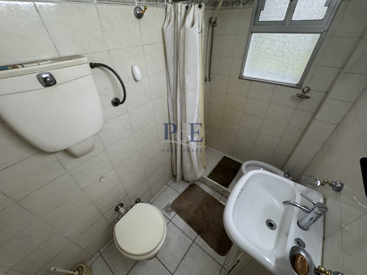 Chalet tradicional de 3 dorm en excelente ubicación, ideal para vivir todo el año. - Imagen 10