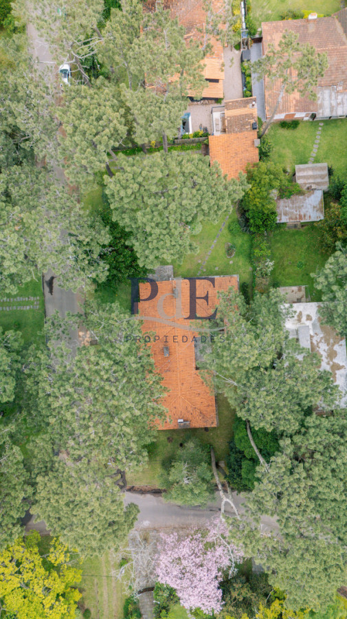 Chalet tradicional de 3 dorm en excelente ubicación, ideal para vivir todo el año. - Imagen 35