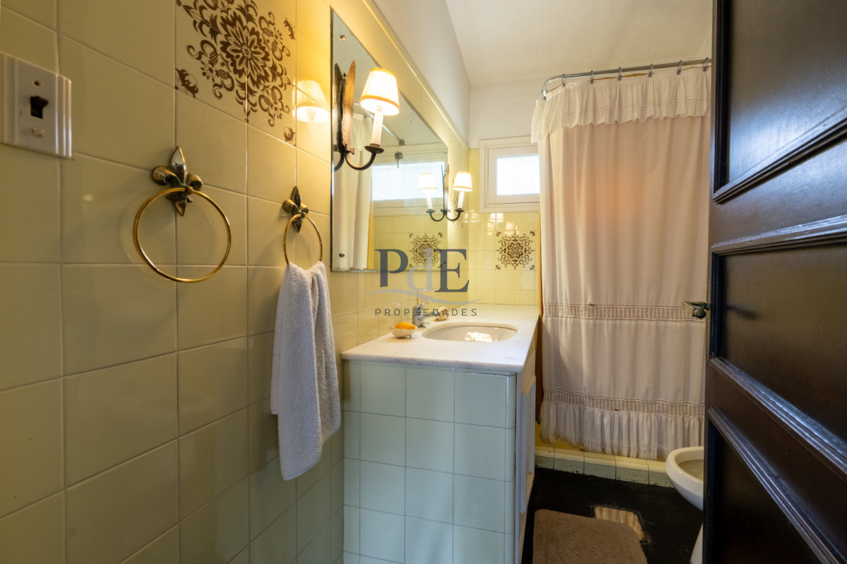 Chalet tradicional de 3 dorm en excelente ubicación, ideal para vivir todo el año. - Imagen 32