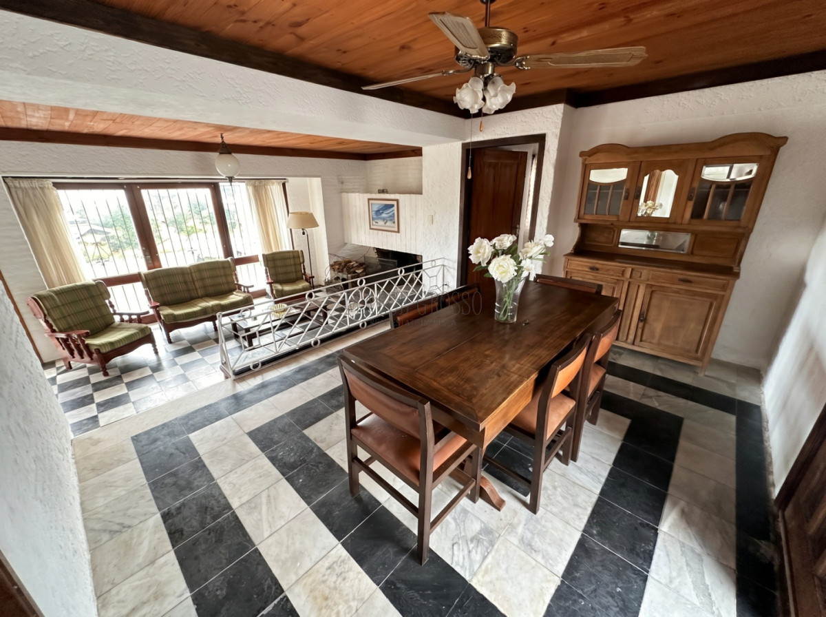 Casa ID.328 - Gran casa a 2 cuadras del mar 