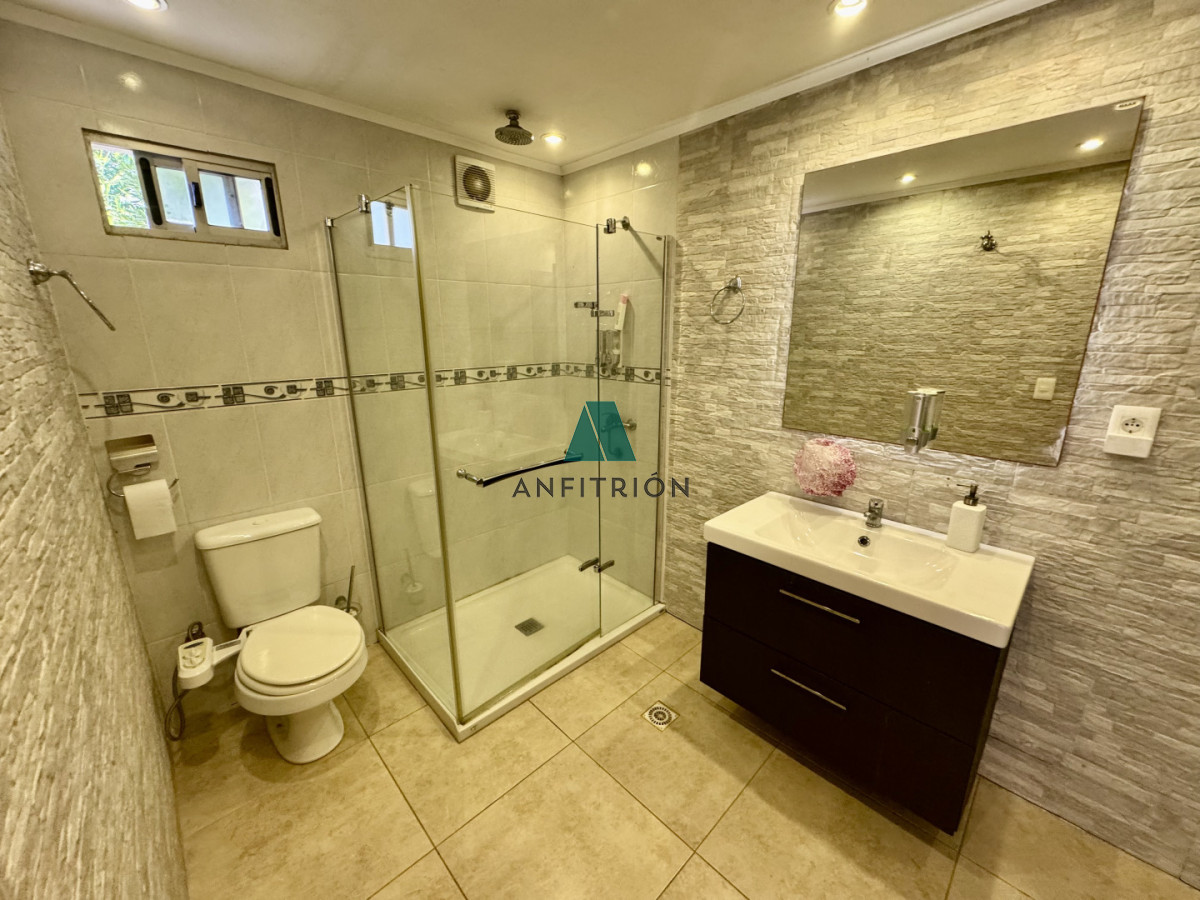 Casa ID.57 - Casa en venta playa mansa Punta del Este