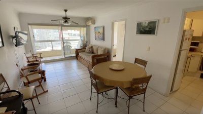 Apartamento en venta en torre con servicios