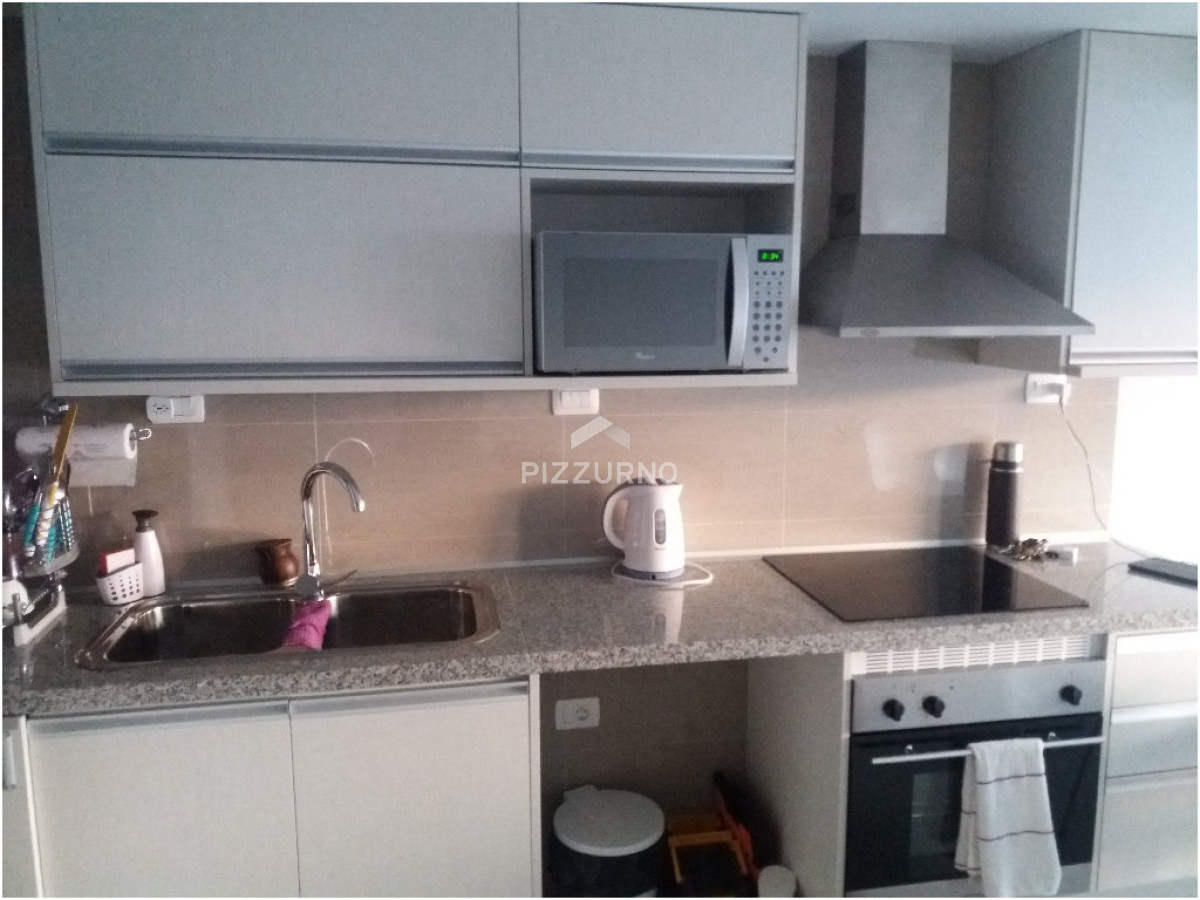 Apartamento Ref.676 - Muy lindo apto en edificio nuevo con pileta en piso 16