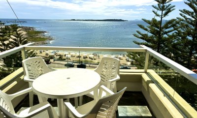 VENTA DE APARTAMENTO DE 3 DORMITORIOS EN EDIFICIO MALECON PUNTA DEL ESTE