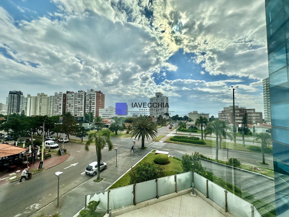 Apartamento en Mansa, 3 dormitorios * - IAV50241A