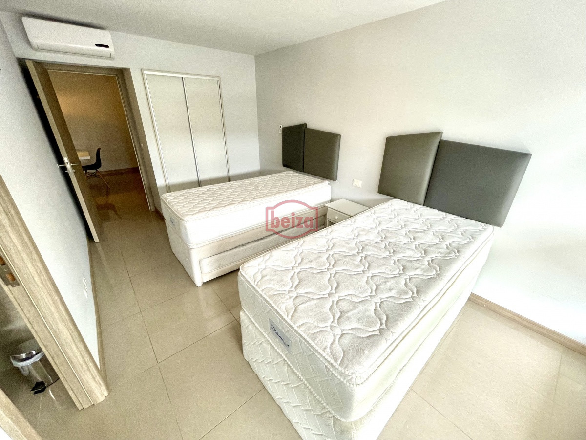 Apartamento ID.164376/Apartamento-en-Peninsula,-2-dormitorios-* - Excelente propiedad muy bien ubicada,amplias comodidades,pileta climatizada.-
