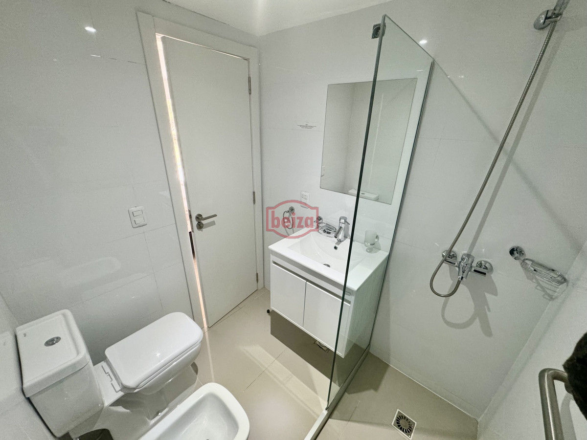 Apartamento ID.166385/APARTAMENTO-EN-VENTA-1-DORMOTORIO-PENINSULA - Monoambiente en emprendimiento premium, a pasos del mar y con financiación 
