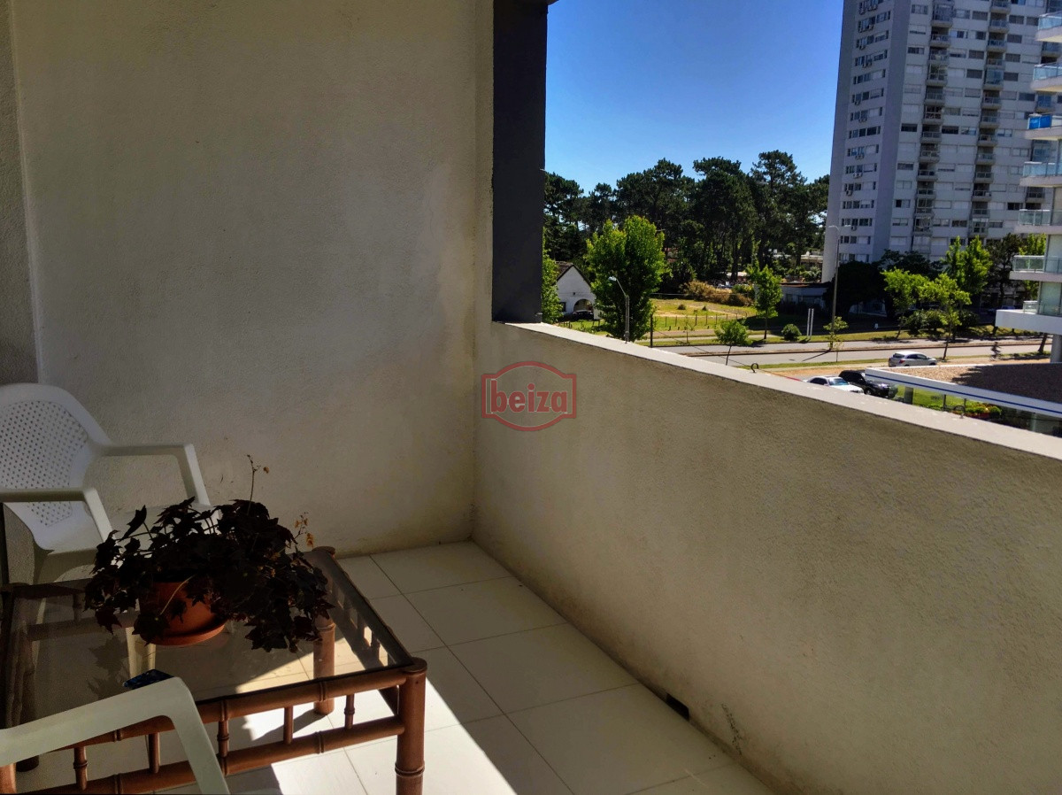 Apartamento ID.166305/zona-shopping-punta - Muy lindo apartamento para vacaciones o vivir todo el año