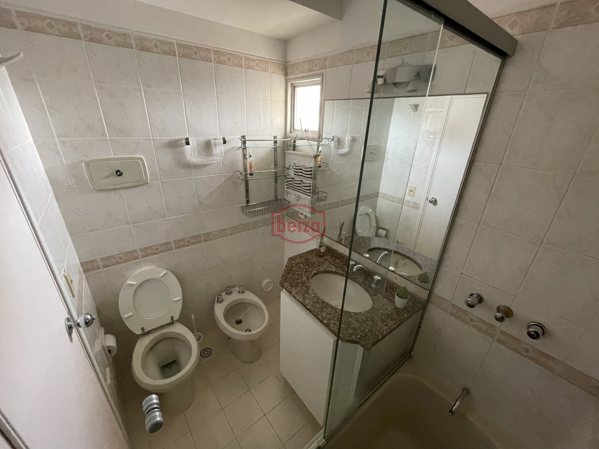 Apartamento ID.165973/Pent-House-en-Mansa,-3-dormitorios-y-parrillero - En alquiler apartamento de 3 dormitorios con amenities y vista a la isla y los dedos garage en subsuelo lavadero mucama piscina