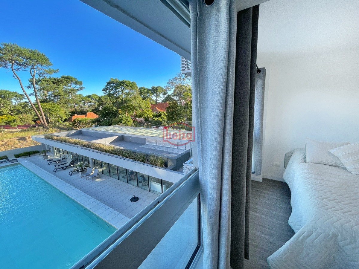 Apartamento ID.165994/Apartamentos-en-Alquiler--Beiza-Propiedades - Alquiler anual con excelentes amenities y garage para 2 personas