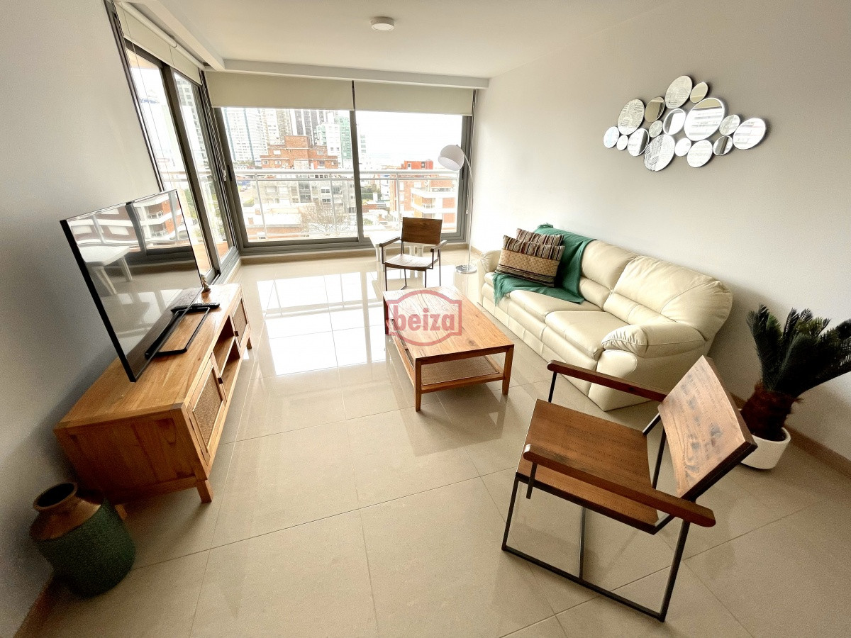 Apartamento ID.164376/Apartamento-en-Peninsula,-2-dormitorios-* - Excelente propiedad muy bien ubicada,amplias comodidades,pileta climatizada.-