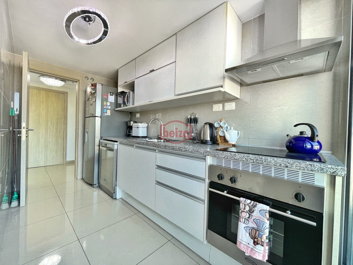 Apartamento ID.165830/mansa-venta-dos-dormitorios-dos-baños-amenities - Hermoso apartamento en torre de primer nivel