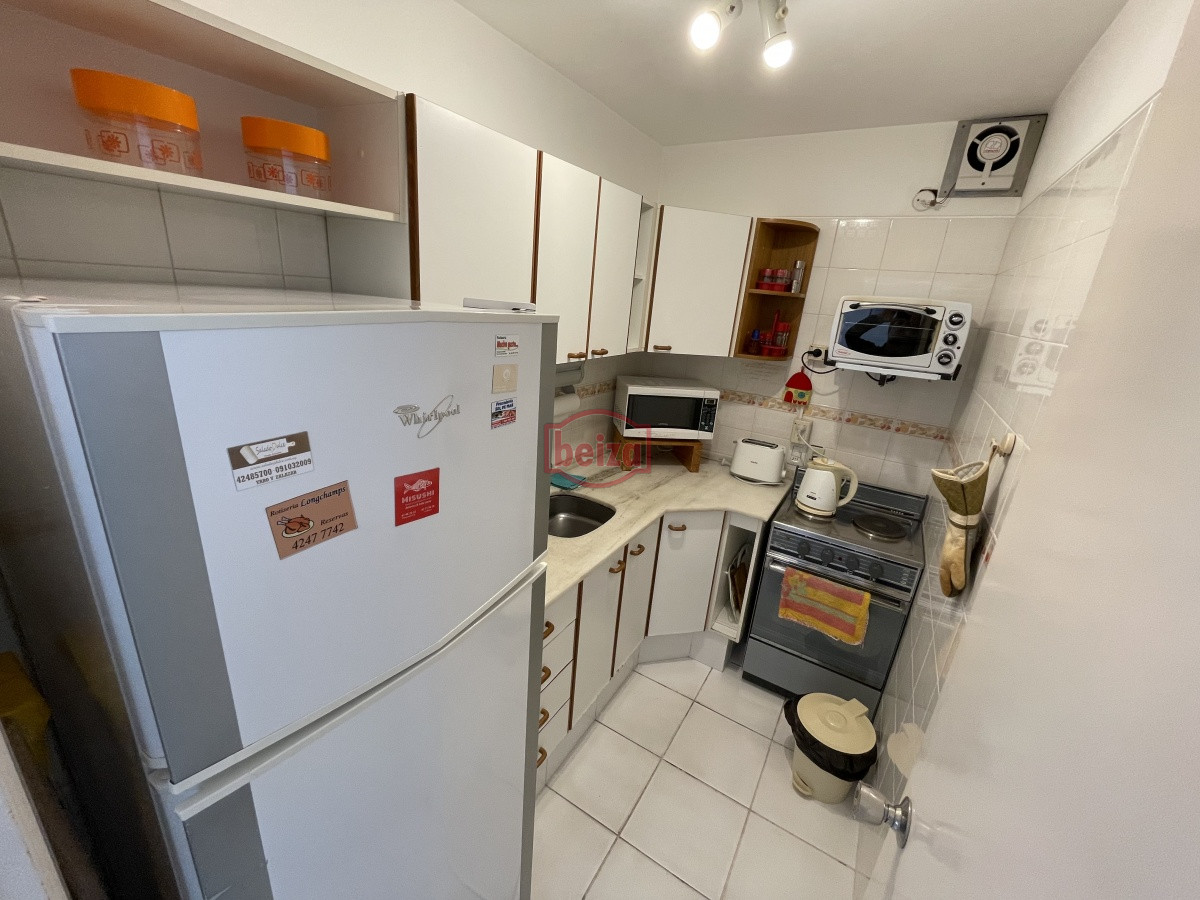 Apartamento ID.165110/Venta-dos-dormitorios-en-Peninsula*- - Apartamento en venta en torre con servicios