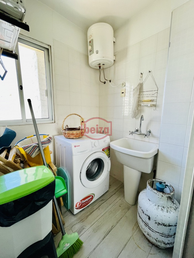 Apartamento ID.166379/Espectacular-departamento-en-Playa-Mansa-de-3-dormitorios-frente-al-mar! - Brava ,A una cuadra de la Brava  3 dormit