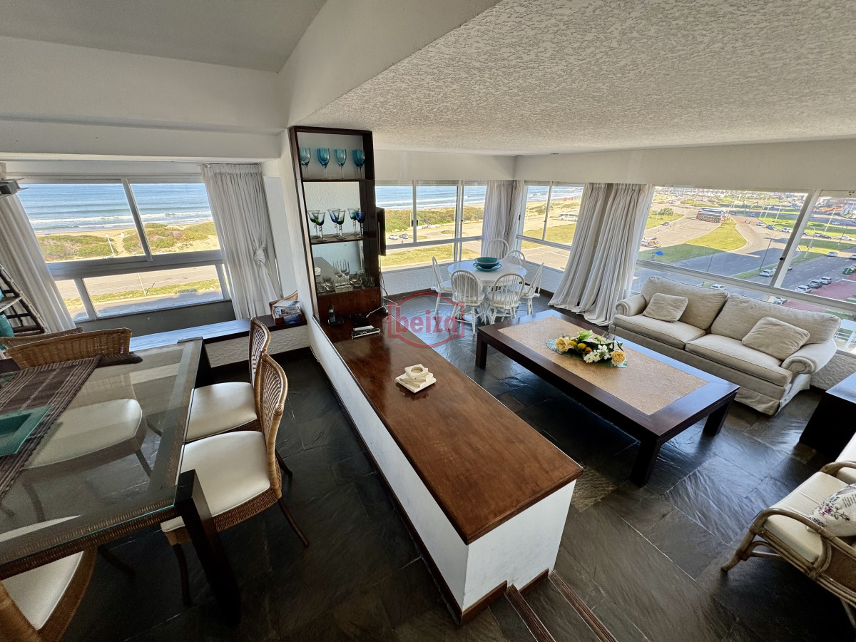 Apartamento ID.165200/Hermoso-apartamento - Primera linea al mar