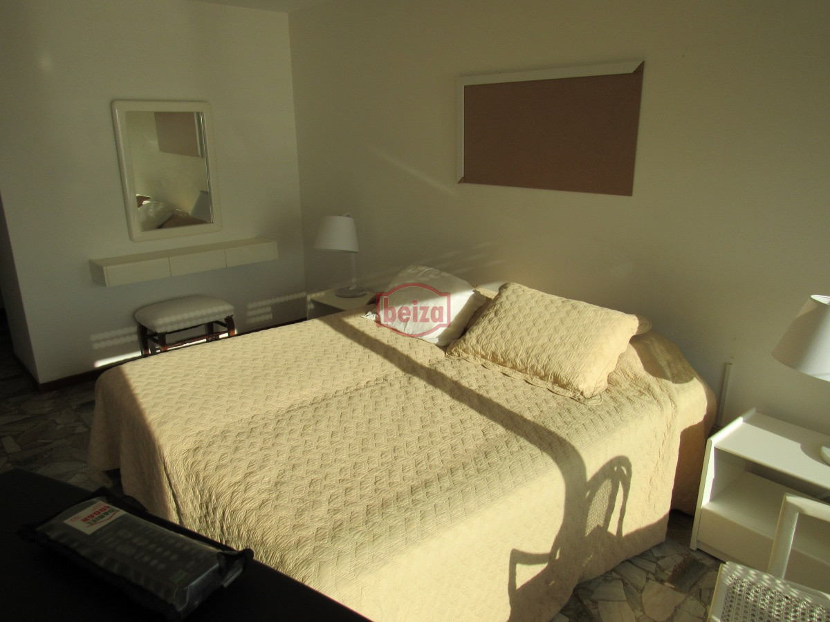 Apartamento ID.164375/ALQUILA-APARTAMENTO-2-DORMITORIOS-,-2-BAÑOS - Apartamento en Playa Mansa de Punta del Este