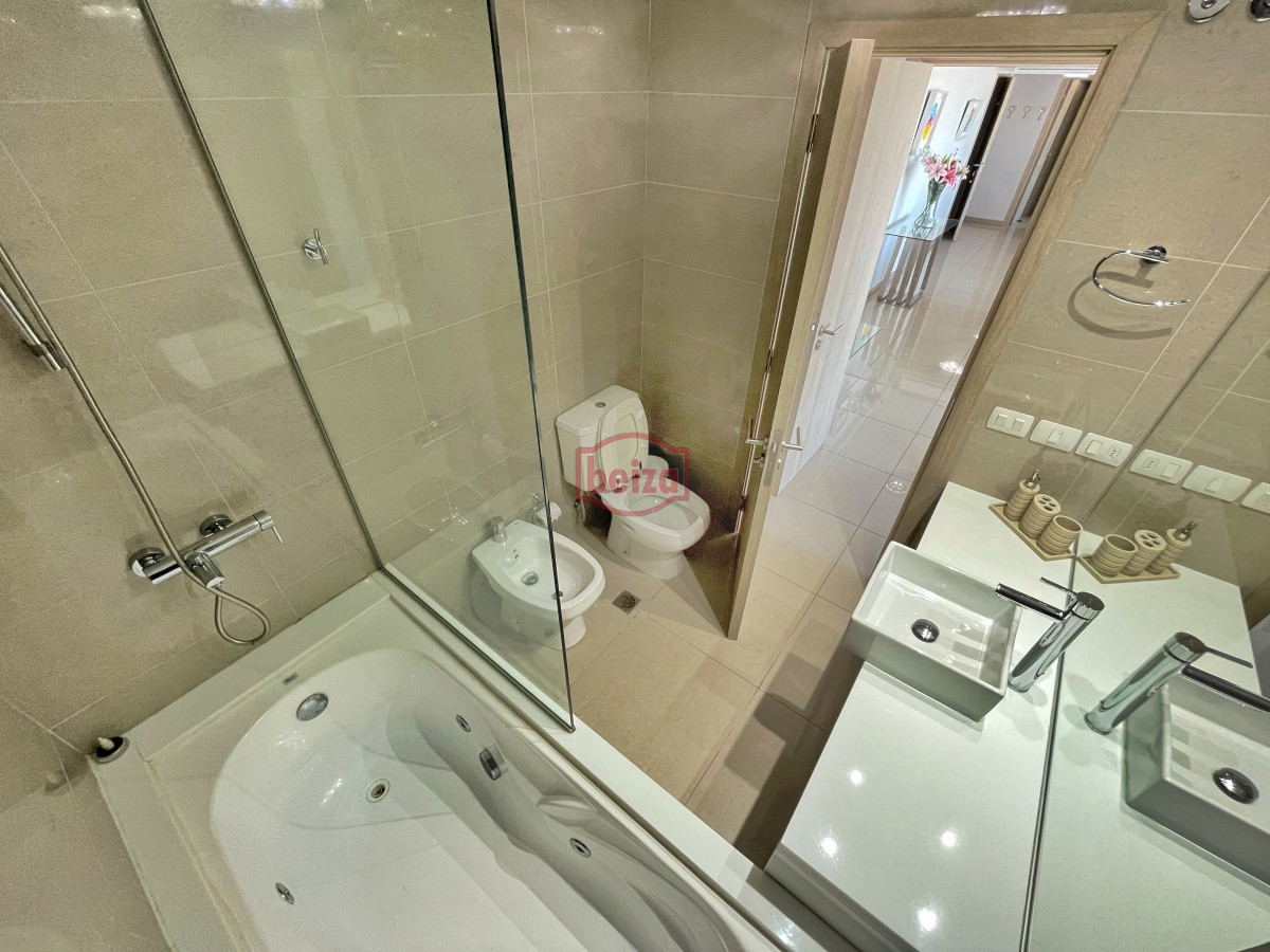 Apartamento ID.165830/mansa-venta-dos-dormitorios-dos-baños-amenities - Hermoso apartamento en torre de primer nivel