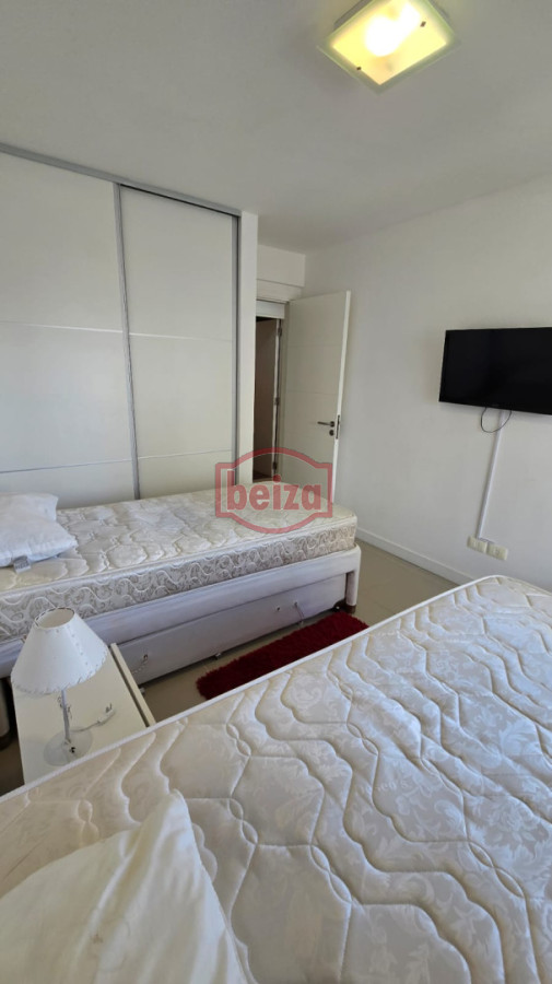 Apartamento ID.164741/Excelente-apartamento-en-torre-de-primera-categoría - A metros de la Brava