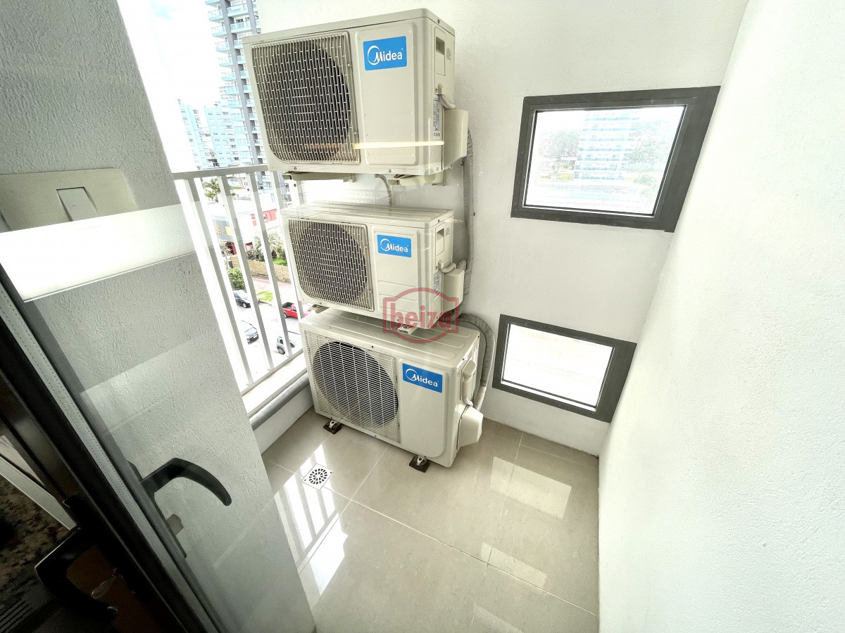 Apartamento ID.164376/Apartamento-en-Peninsula,-2-dormitorios-* - Excelente propiedad muy bien ubicada,amplias comodidades,pileta climatizada.-