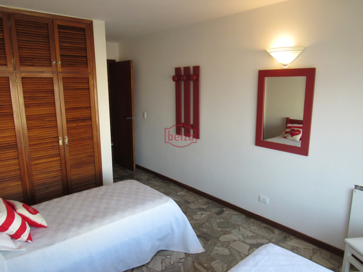 Apartamento ID.164375/ALQUILA-APARTAMENTO-2-DORMITORIOS-,-2-BAÑOS - Apartamento en Playa Mansa de Punta del Este