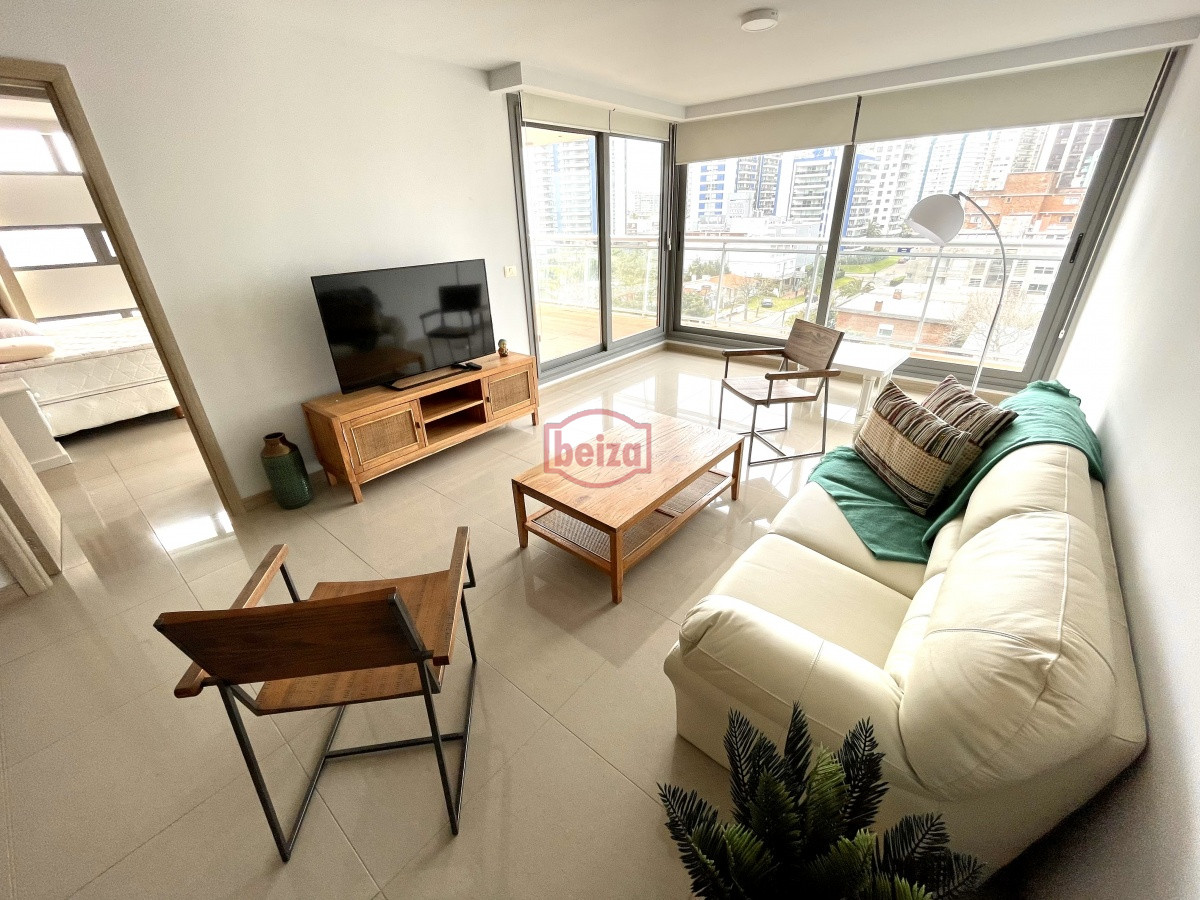 Apartamento ID.164376/Apartamento-en-Peninsula,-2-dormitorios-* - Excelente propiedad muy bien ubicada,amplias comodidades,pileta climatizada.-