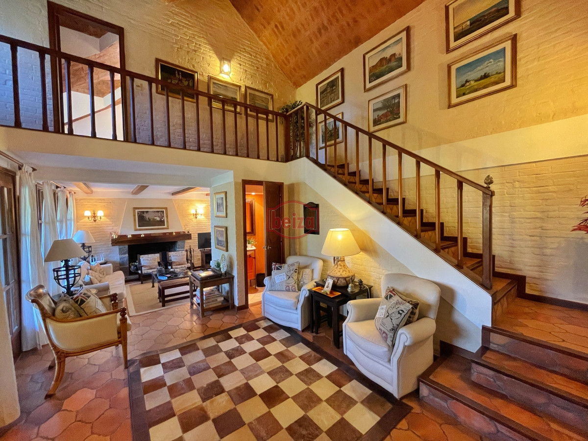 Casa ID.165418 - En venta y Alquiler.. imperdible oportunidad.. a metros del mar!!!