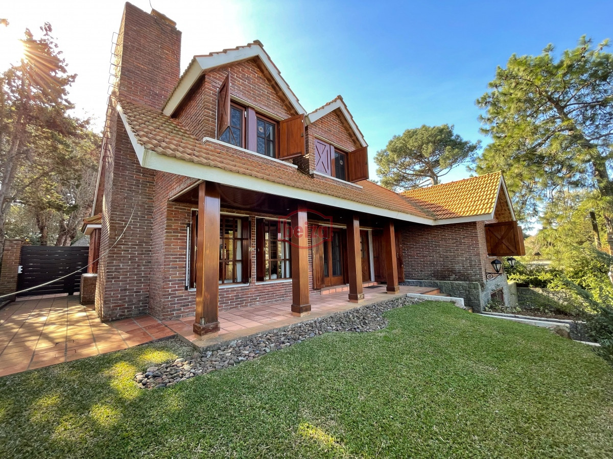 en venta y alquiler.. imperdible oportunidad.. a metros del mar!!! - bza165418c