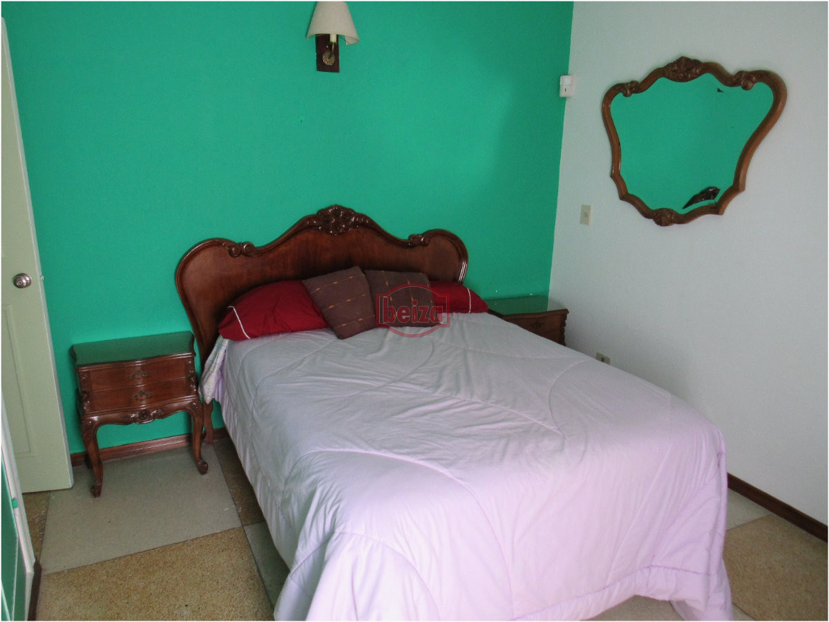 Casa ID.164359/Chalet-de-6-dormitorios-en-pda-10-de-playa-mansa - Casa en Punta del Este, Roosevelt